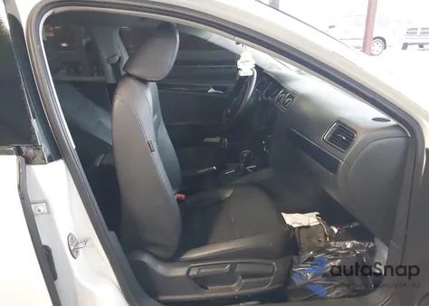 2016 Volkswagen Jetta 1.8T Sel from USA, damaged, VIN 3VWL07AJ1GM213119